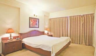 Crown Hotel And Food Court, Hissar 2